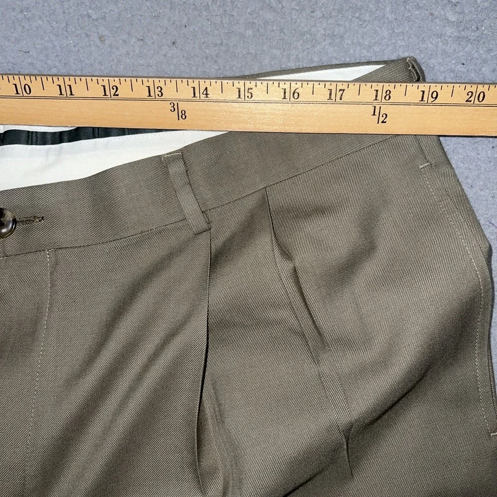 LL Bean Pants Men's 40W (37x31) Khaki 100% Wool Pleated Cuffed Hem Classic Fit